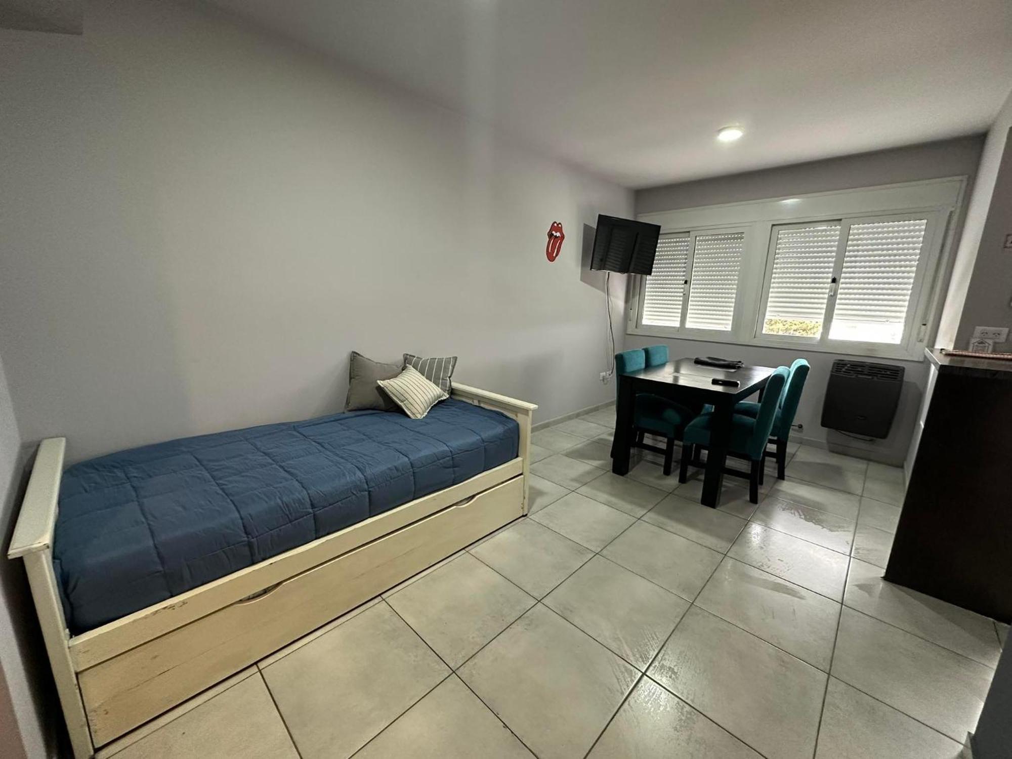 Departamento Por Dia Para 4 Personas Con Cochera Cubierta En Bahía Blanca 外观 照片